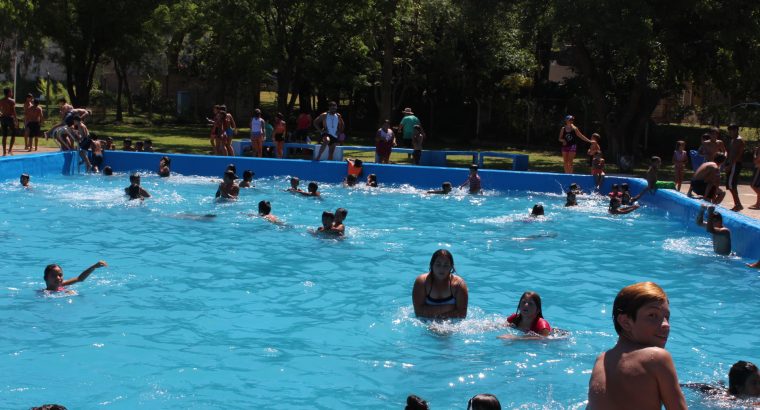 Más de 200 chicos disfrutan de actividades de verano en el Centro de Educación Física Nº5 de Paraná