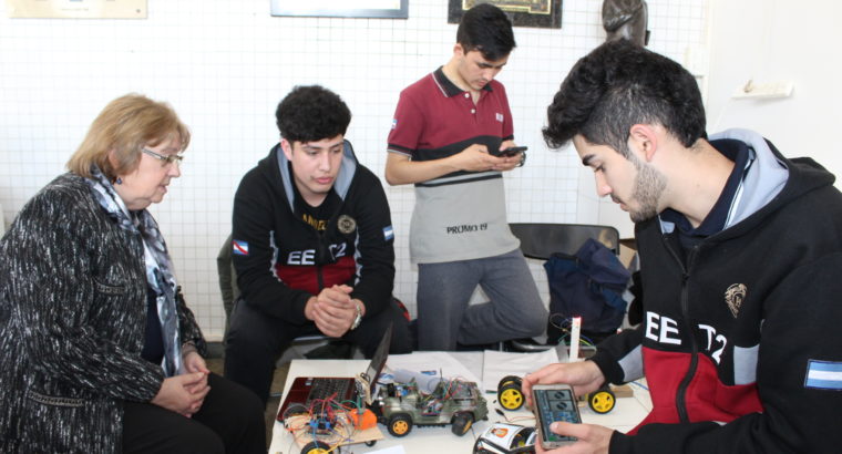 Se realizó una muestra de proyectos de robótica y programación en el Consejo de Educación