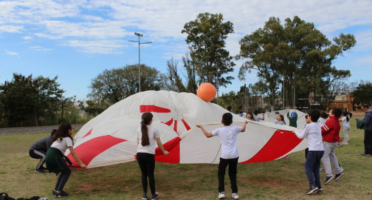 Alrededor de 500 alumnos participaron de la kermes en el Parque Escolar Enrique Berduc