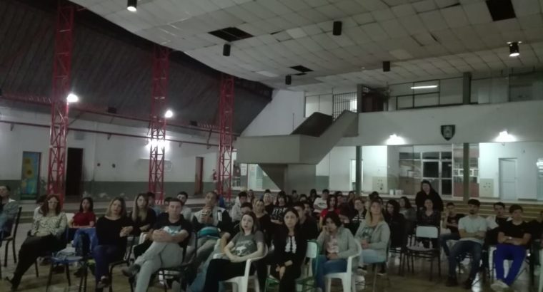 Taller Espacios de Cooperación en la Escuela N° 39 Guido Marizza de la localidad de Paraná