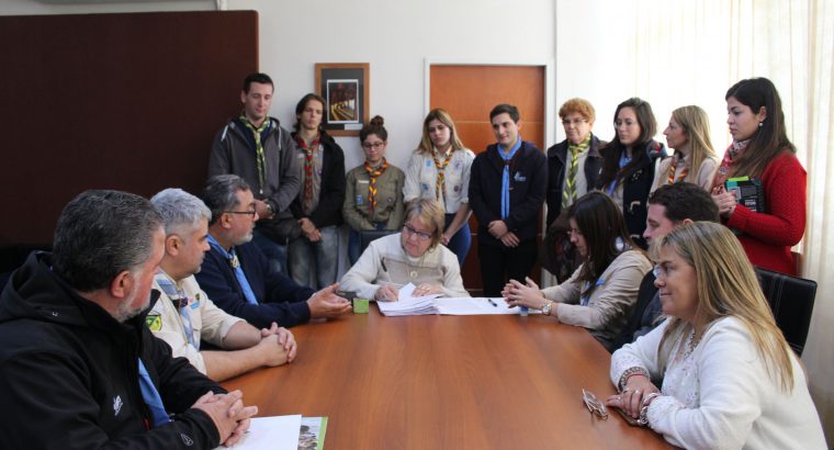 El CGE y la Asociación Scouts Argentina articularán acciones que promuevan la educación en valores