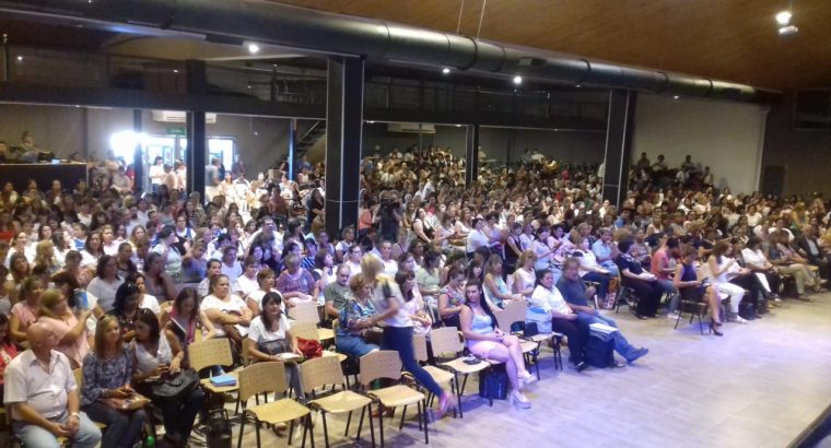 Más de 1.000 docentes participaron de las II Jornadas Regionales de Educación en Concordia