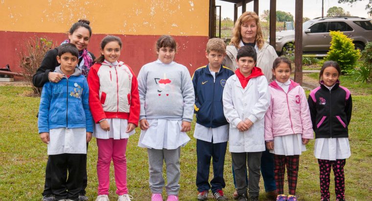 La provincia mejora el camino de la escuela rural de Arroyo Corralitos