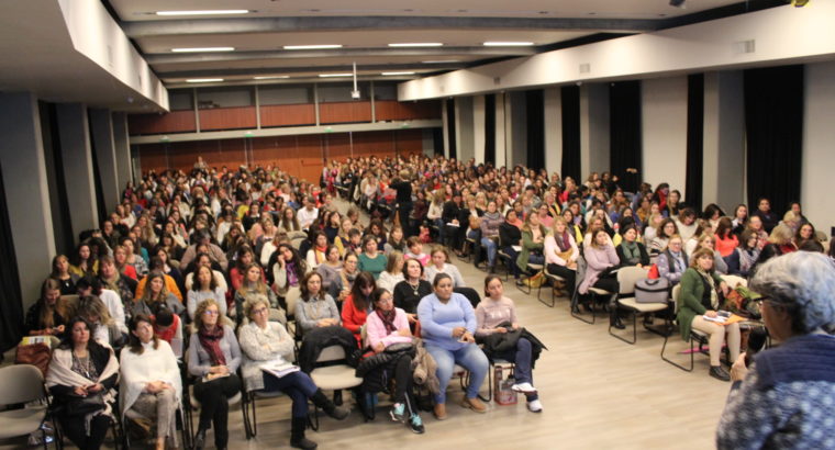 Más de 450 docentes de nivel inicial de toda la provincia se capacitaron en Paraná