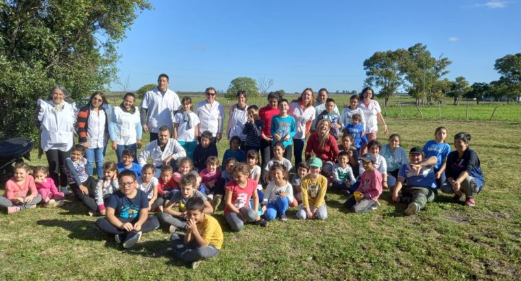 Departamento Tala | Diez escuelas  rurales PU realizaron una jornada de educación física y cultural