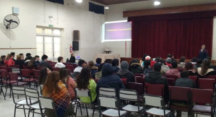 Rosario del Tala | El alumnado de la ESJA 2 recibió una charla sobre salud sexual