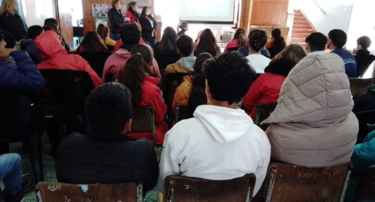 Rosario del Tala | Estudiantes de escuelas secundarias participan en charla de salud sexual