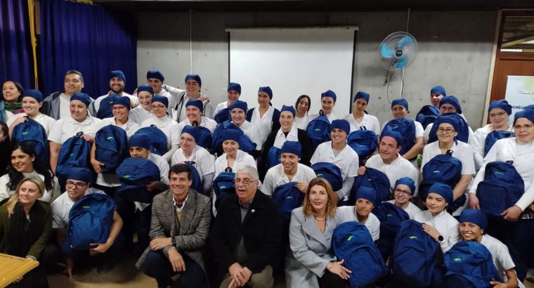 Rosario del Tala | Entregaron mochilas técnicas a estudiantes de enfermería