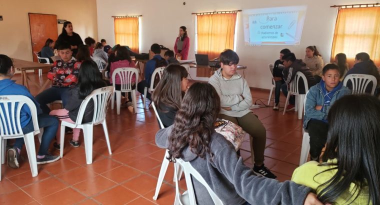 Rosario del Tala | Adolescentes de secundaria participaron en una charla sobre prevención de la violencia