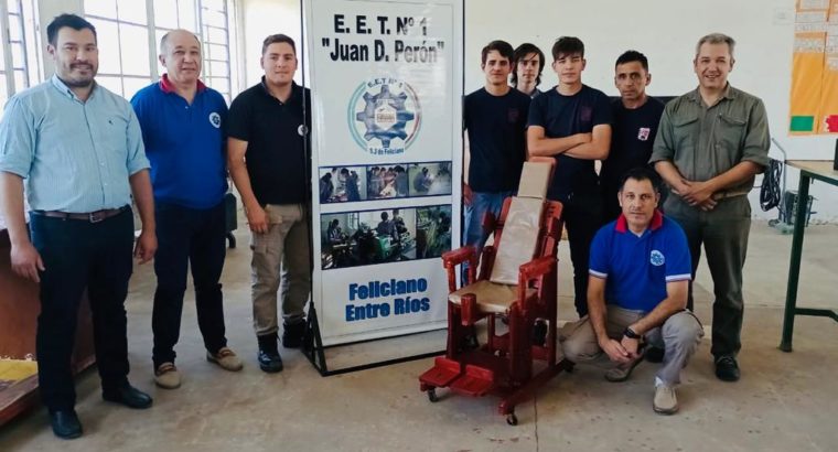 Feliciano: Fabrican silla postural en Escuela Técnica para estudiantes con discapacidad