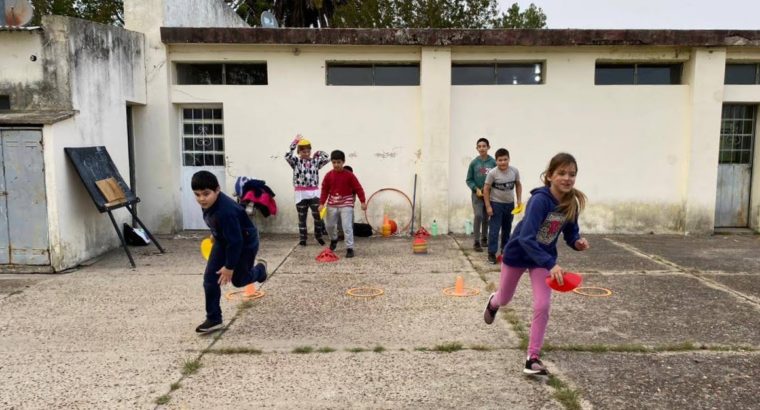 Departamento Tala | Gurises y gurisas de escuelas rurales de Zona B realizan educación física