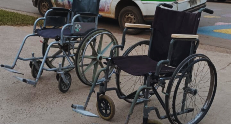 Alumnos de la escuela técnica de San Salvador ponen en condiciones sillas de ruedas