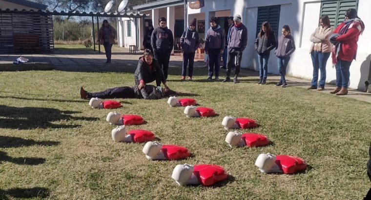 Se realizó un taller de RCP y primeros auxilios