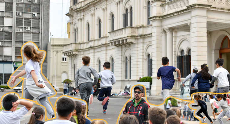 El Parque Escolar Enrique Berduc festejó en plaza Mansilla los 95 años