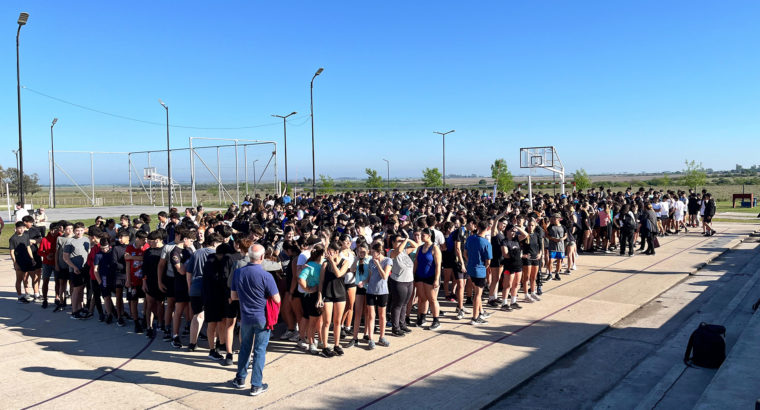 En Larroque más de 400 estudiantes compartieron los intercolegiales