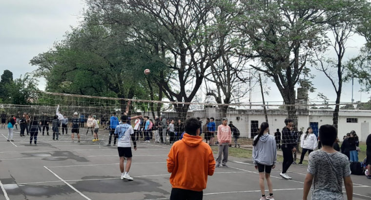 Se realizó un encuentro de vóley de escuelas secundarias de Paraná