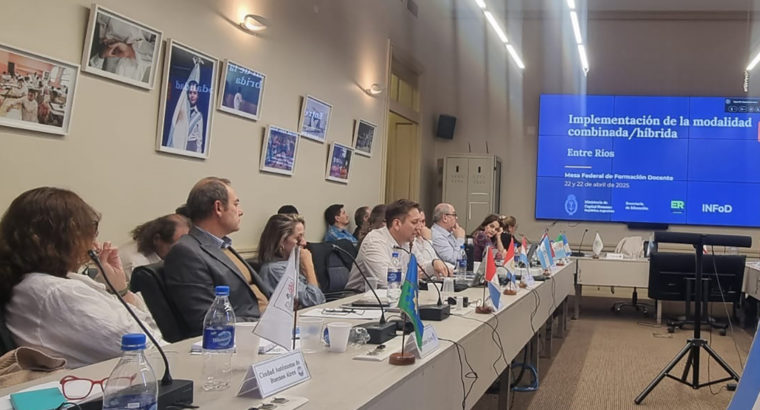 Entre Ríos presentó en Nación la implementación de la modalidad combinada en educación superior