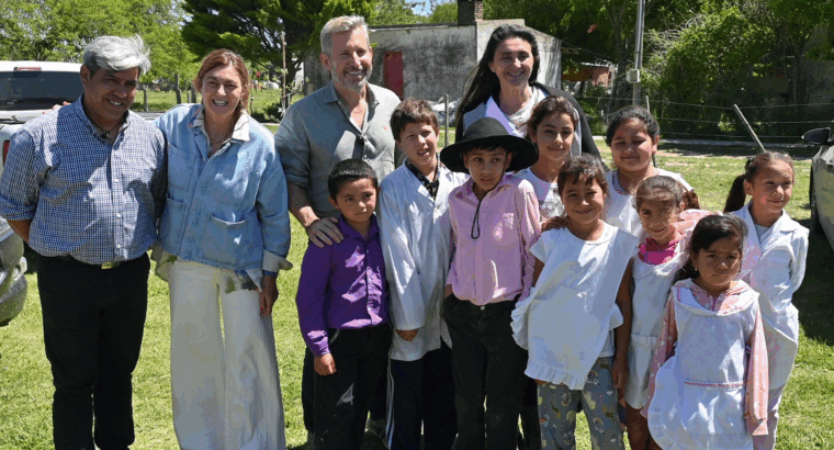 Frigerio recorrió la obra de refacción en la escuela rural N°29 del departamento Gualeguay