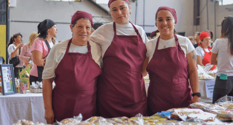 Cientos de estudiantes expusieron sus trabajos en la muestra anual de Centros Comunitarios de Paraná