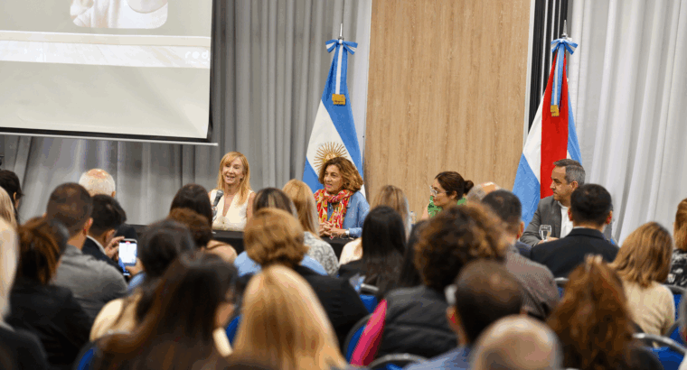 Se entregarán los diplomas a los rectores del programa Red de Escuelas que Transforman