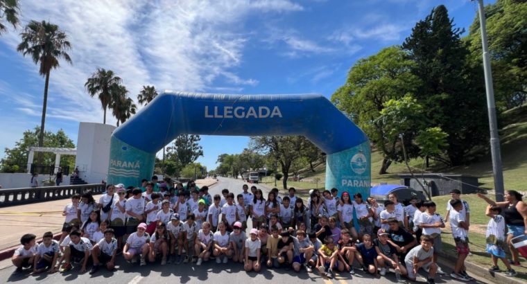 Estudiantes de la Escuela Pueyrredón participaron del segundo Acuatlón Escolar