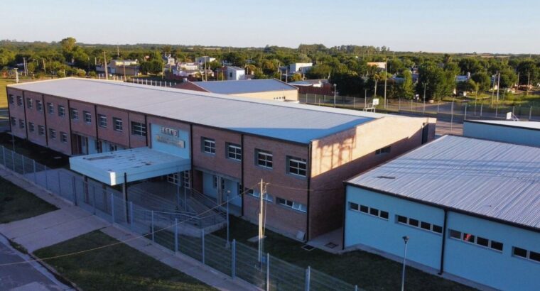 La EET Nº 3 Marsiglia avanza con la mudanza para iniciar el ciclo lectivo en su nuevo edificio